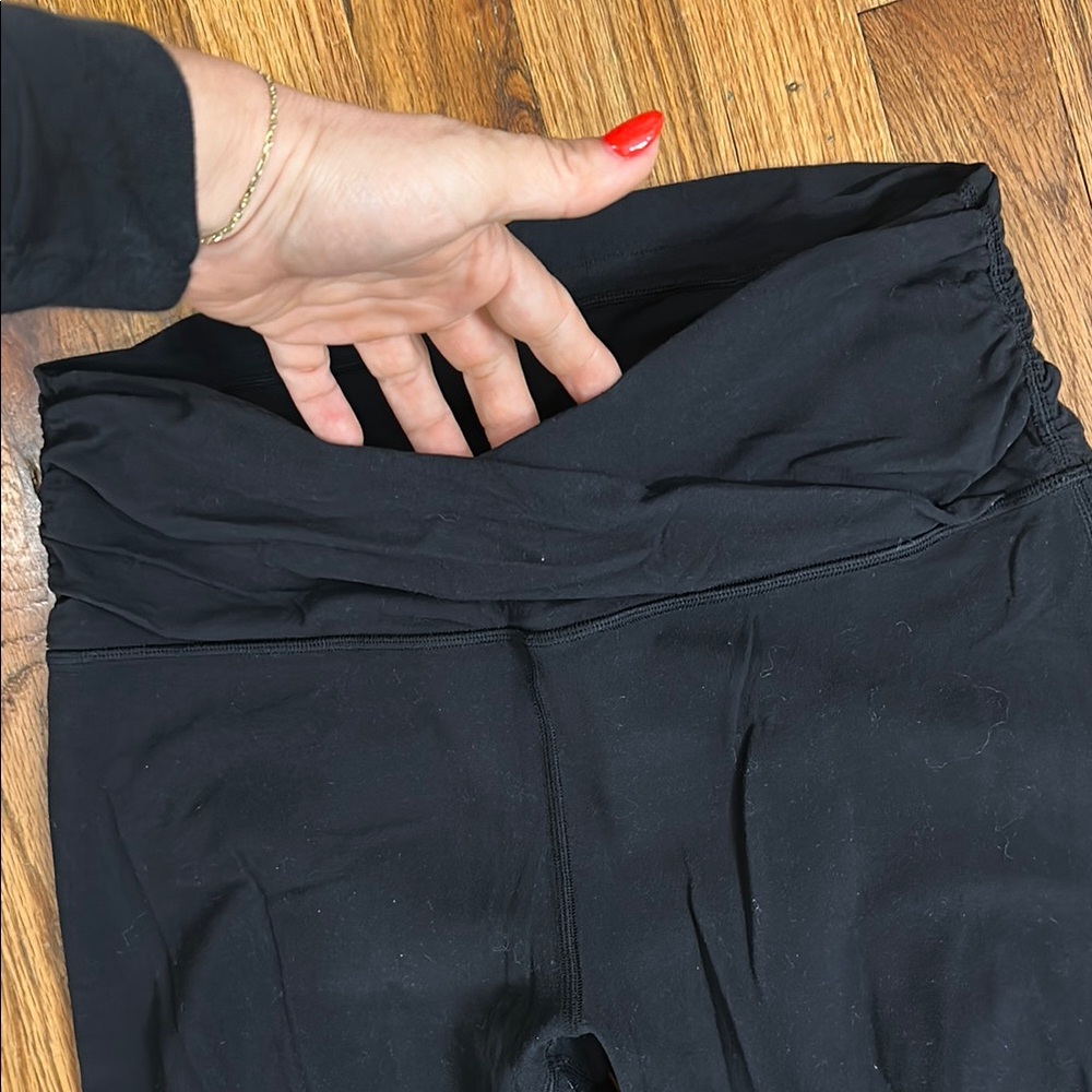 Chic Black Cross over Waist Leggings - Picture 3 of 7